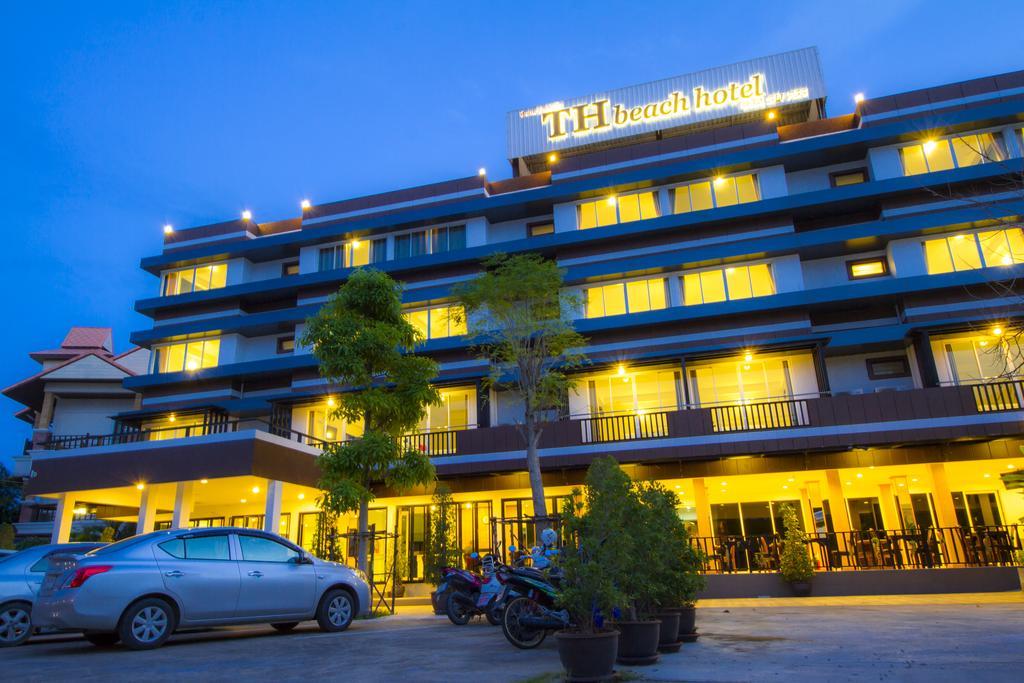 TH beach hotel HHQ Exterior foto